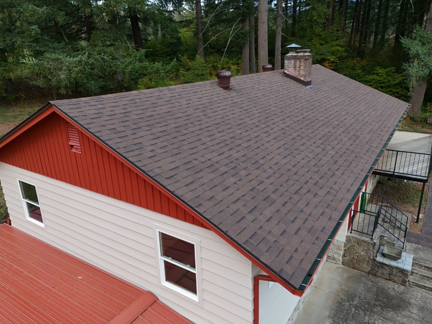 New roof and gutter system installation