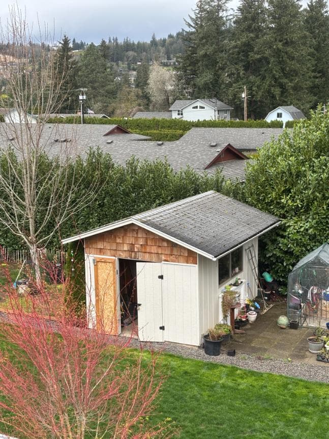 Professional gutter installation project in Longview, WA