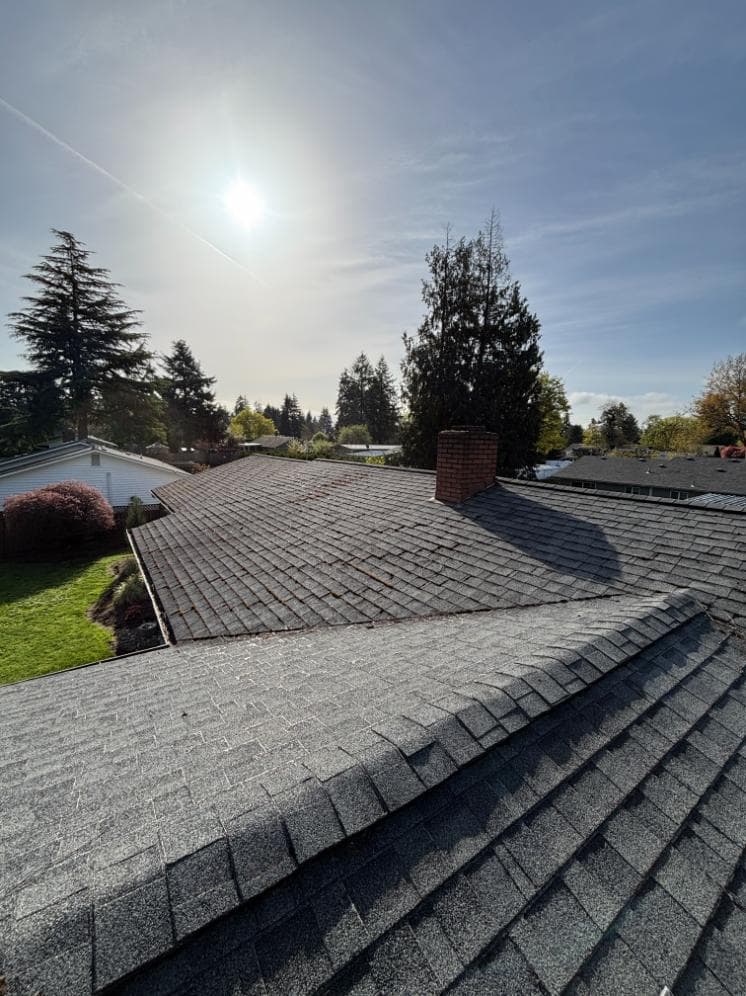 Professional roof and gutter installation project in Battleground, WA