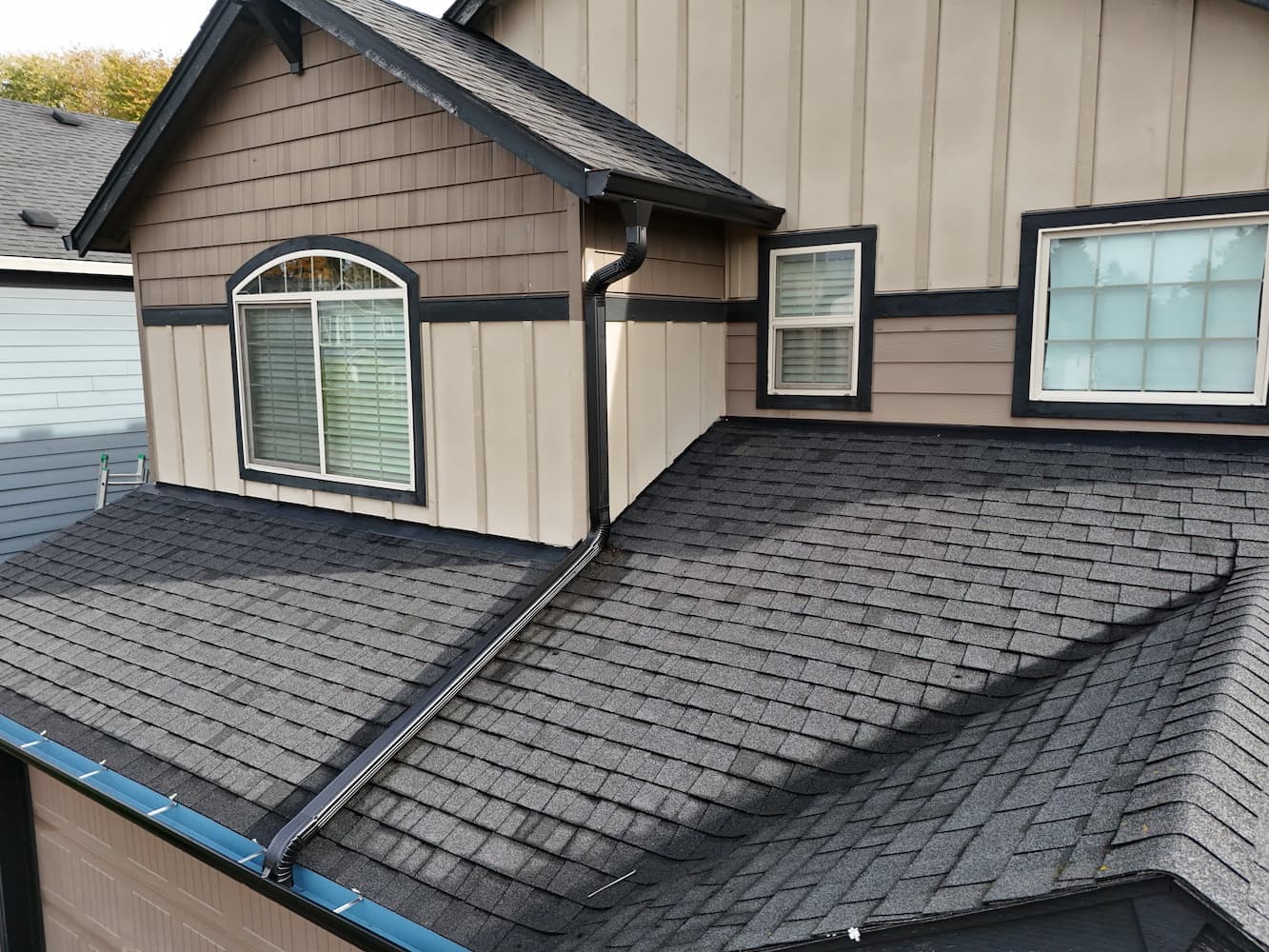 Black gutter replacement in Clark County