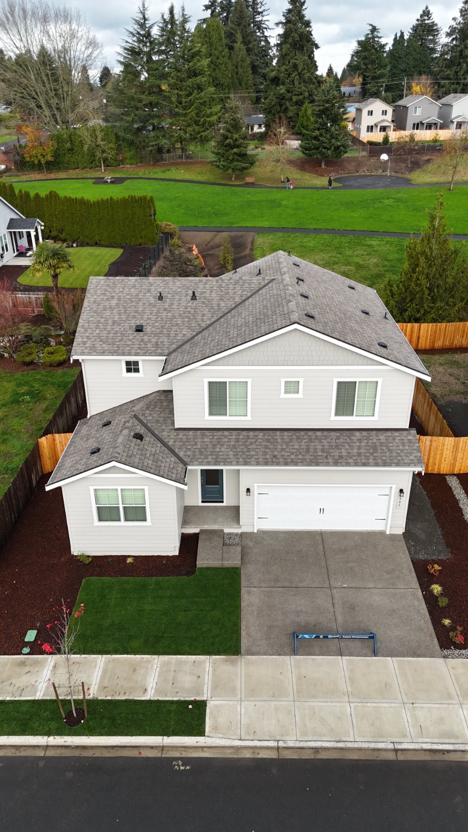 New roof installation on new home construction