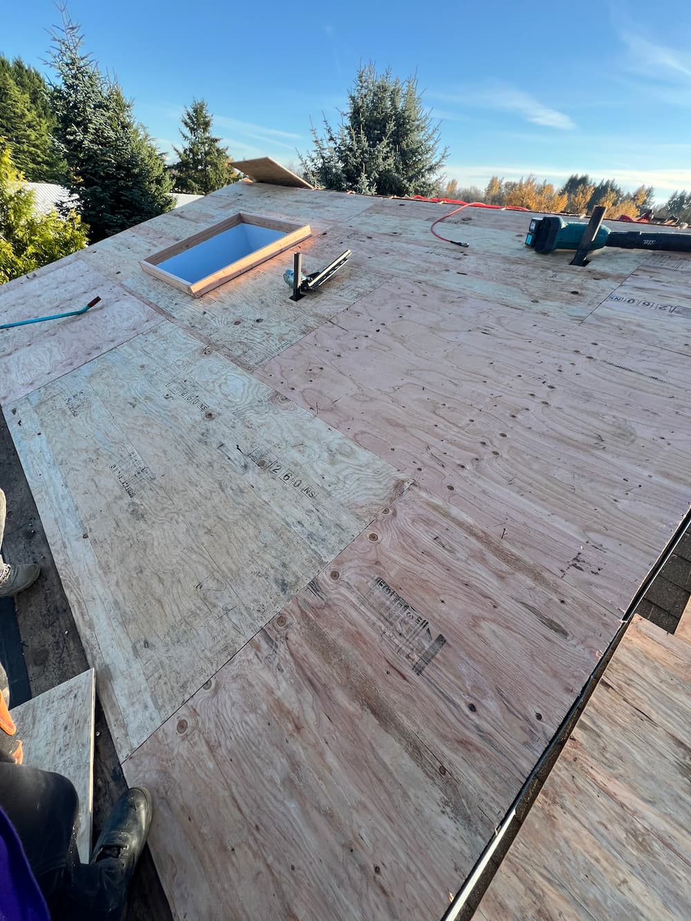 Roof decking repair and replacement service