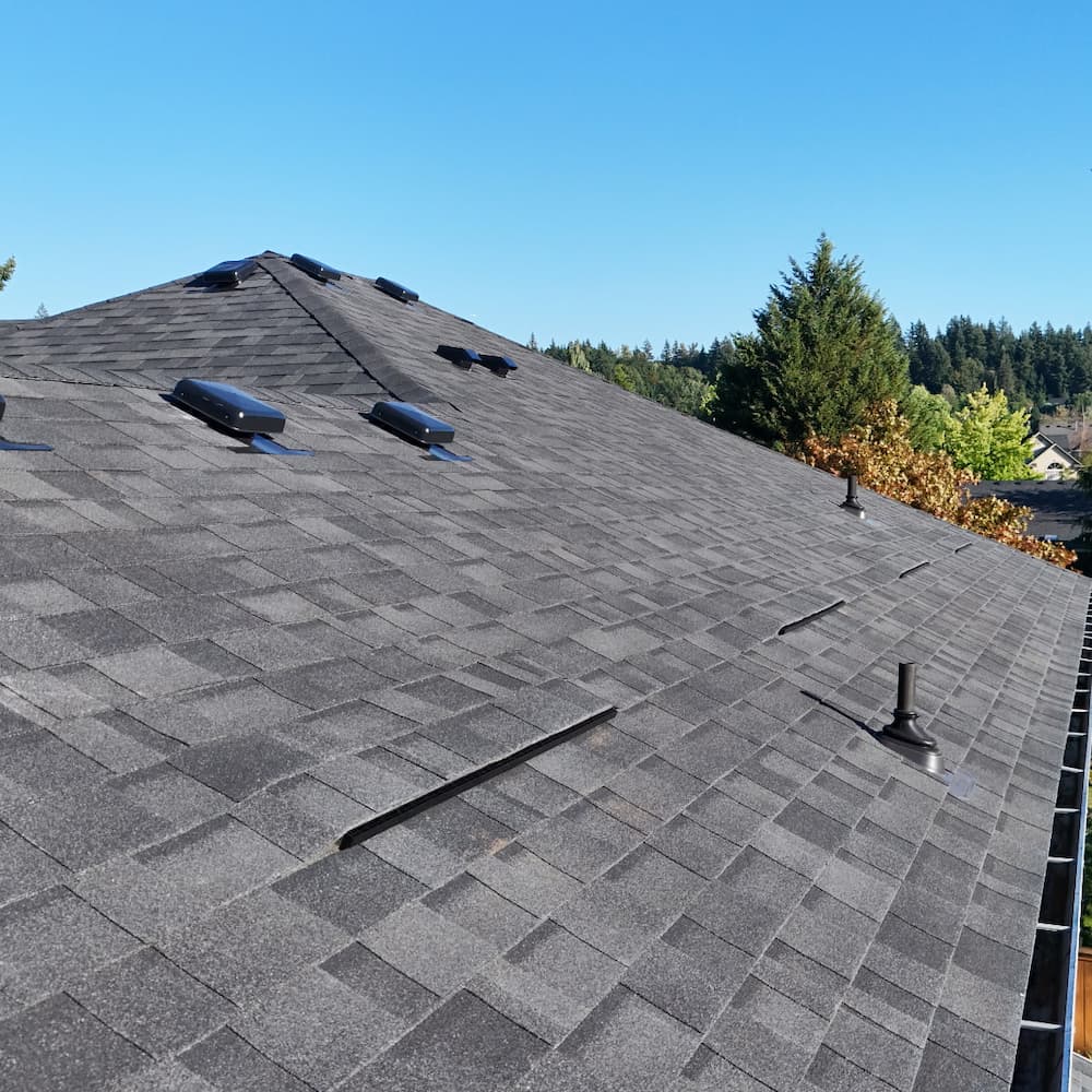 New roof installation on a Happy Valley, OR hillside home