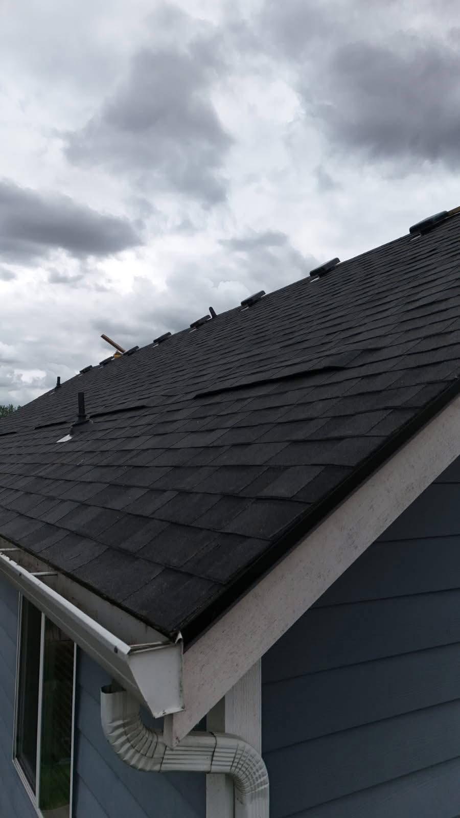 Roof and gutter installation project in Ridgefield, WA