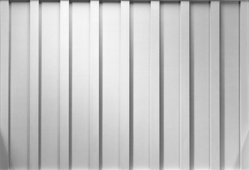 Arctic White siding swatch